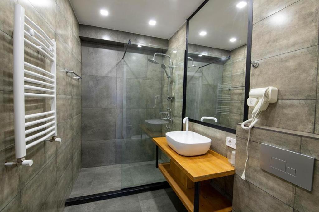 Genesis Bakuriani Hotel Екстериор снимка